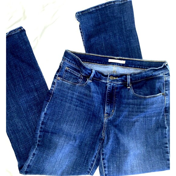 Levis Women's Classic Bootcut Blue Denim Jeans - Size 12M (31x32) - Picture 1 of 6